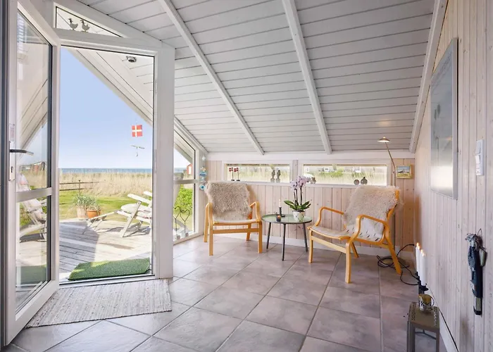 Feriehus Cozy Summer House In Fons With Sea View *