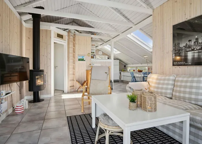 Cozy Summer House In Fons With Sea View *