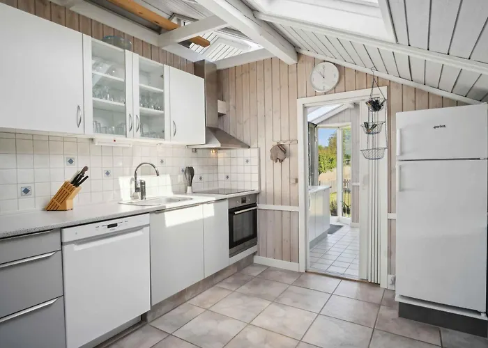 Cozy Summer House In Fons With Sea View Feriehus Norre Aby