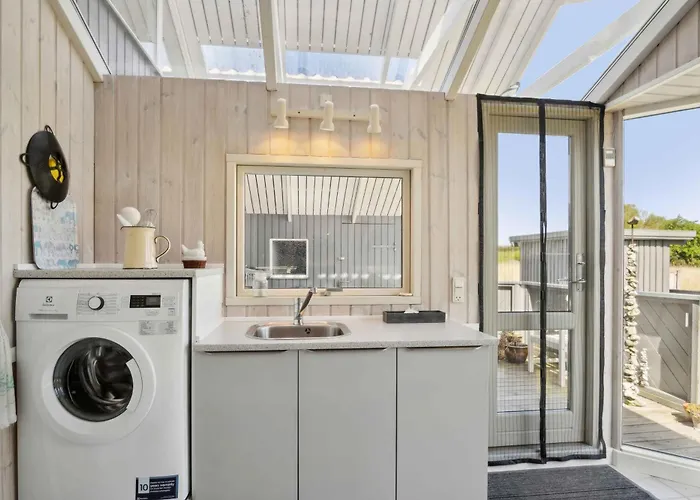 Feriehus Cozy Summer House In Fons With Sea View Norre Aby